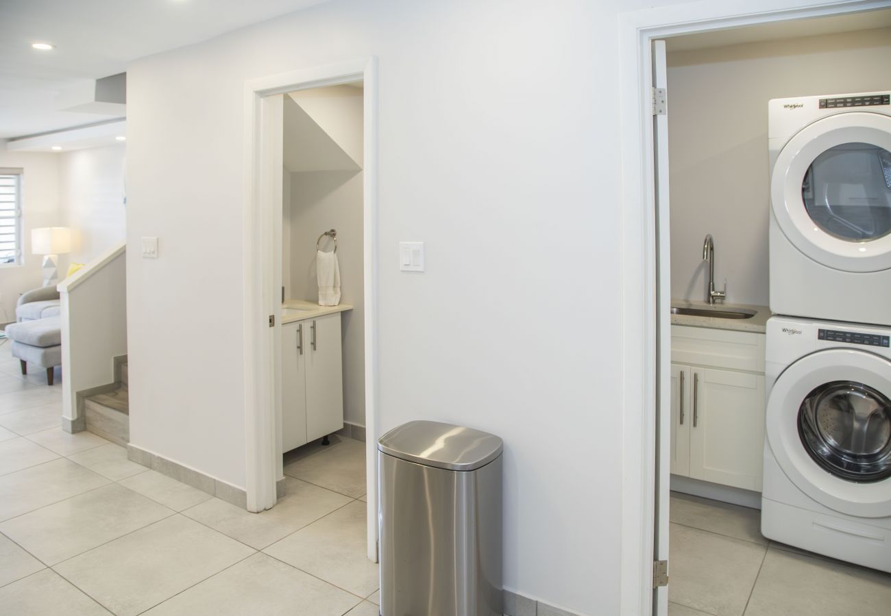 Townhouse in Jolly Harbour - 246D South Finger