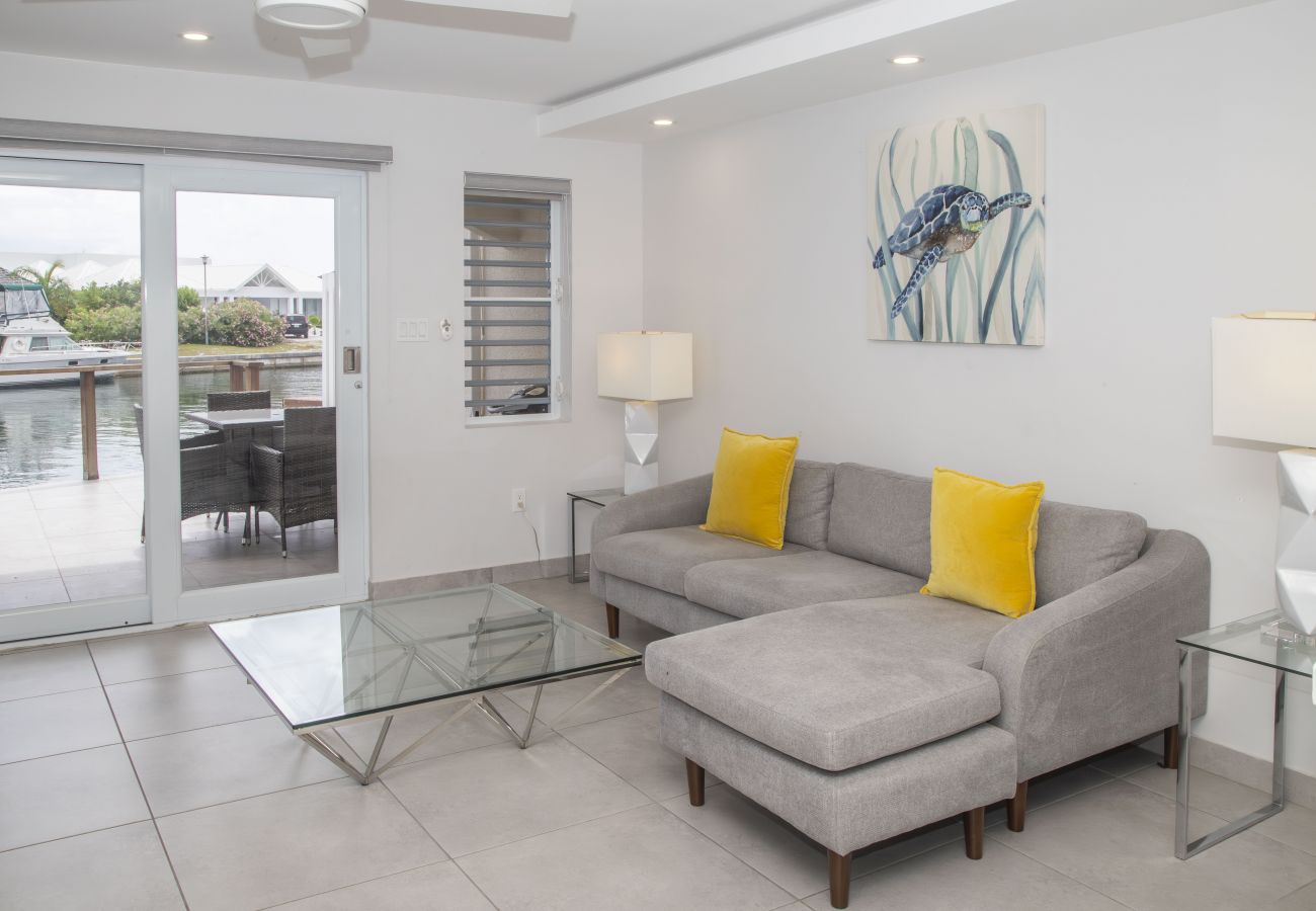 Townhouse in Jolly Harbour - 246D South Finger