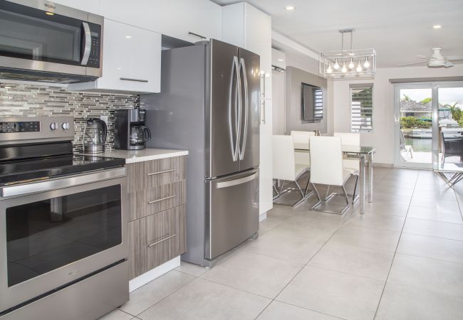 Townhouse in Jolly Harbour - 246D, Superior 2 Bedrooms Townhouse in Jolly Harbour - 246D, Superior 2 Bedrooms