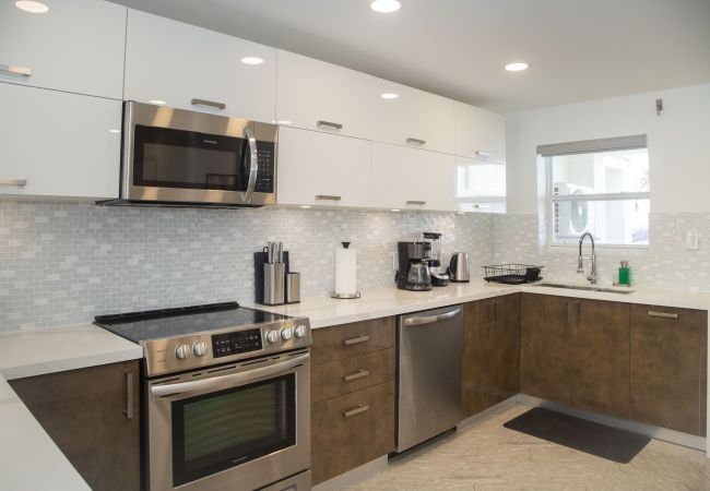 Townhouse in Jolly Harbour - 232B, Luxury 2 Bedrooms Townhouse in Jolly Harbour - 232B, Luxury 2 Bedrooms