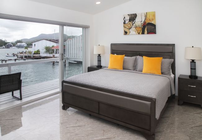 Townhouse in Jolly Harbour - 232B, Luxury 2 Bedrooms Townhouse in Jolly Harbour - 232B, Luxury 2 Bedrooms