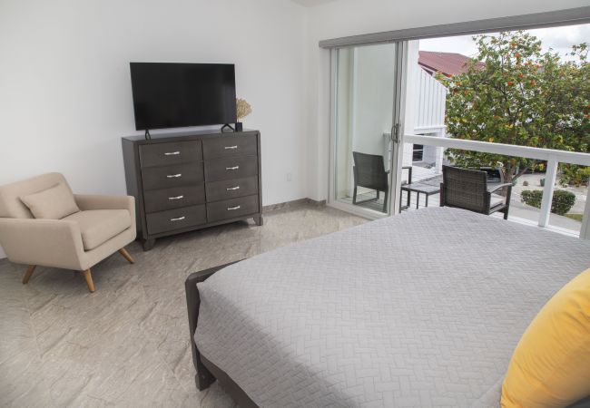 Townhouse in Jolly Harbour - 232B, Luxury 2 Bedrooms Townhouse in Jolly Harbour - 232B, Luxury 2 Bedrooms