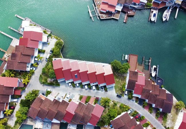 Townhouse in Jolly Harbour - 232D, Luxury 2 Bedrooms Townhouse in Jolly Harbour - 232D, Luxury 2 Bedrooms