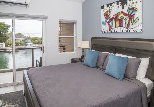 Townhouse in Jolly Harbour - 246C, Superior 2 Bedrooms Townhouse in Jolly Harbour - 246C, Superior 2 Bedrooms