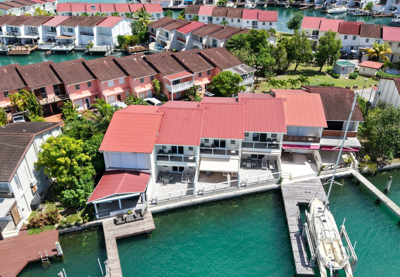 Townhouse in Jolly Harbour - 246C, Superior 2 Bedrooms