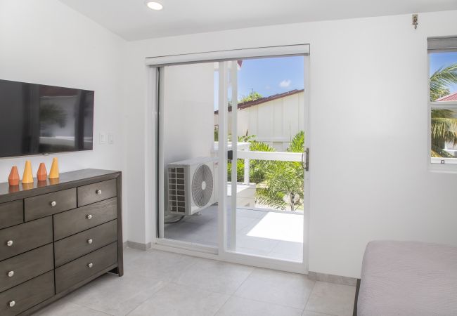 Townhouse in Jolly Harbour - 232F, Luxury 2 Bedrooms Townhouse in Jolly Harbour - 232F, Luxury 2 Bedrooms