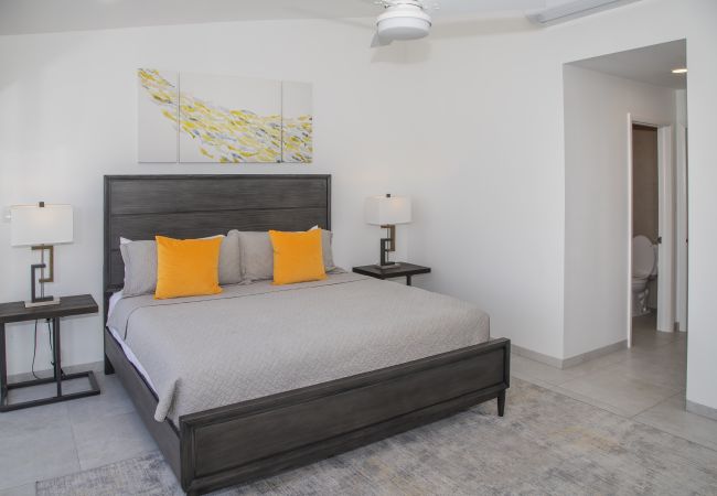 Townhouse in Jolly Harbour - 232F, Luxury 2 Bedrooms Townhouse in Jolly Harbour - 232F, Luxury 2 Bedrooms