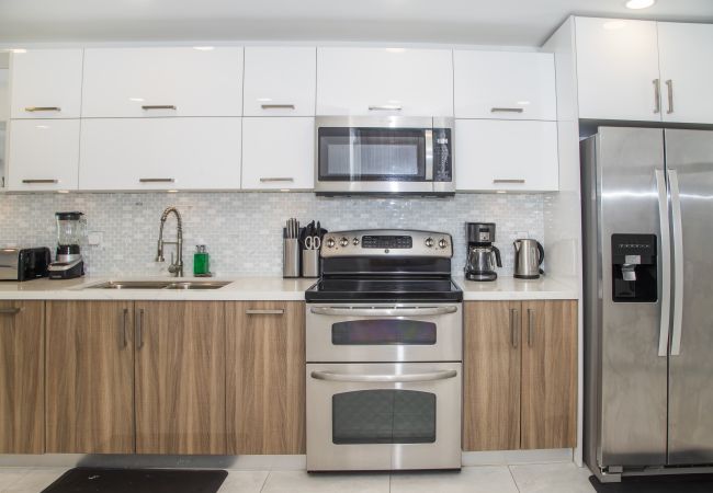 Townhouse in Jolly Harbour - 232F, Luxury 2 Bedrooms Townhouse in Jolly Harbour - 232F, Luxury 2 Bedrooms