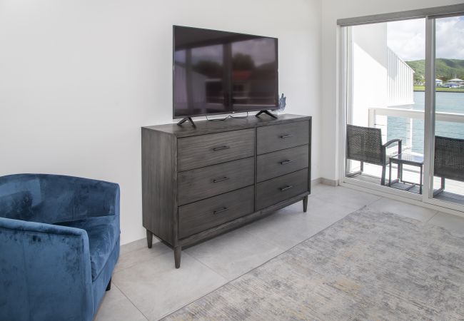 Townhouse in Jolly Harbour - 232F, Luxury 2 Bedrooms Townhouse in Jolly Harbour - 232F, Luxury 2 Bedrooms