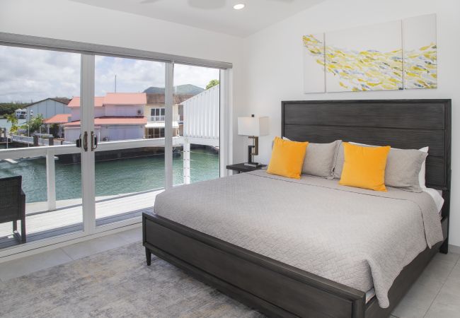 Townhouse in Jolly Harbour - 232F, Luxury 2 Bedrooms Townhouse in Jolly Harbour - 232F, Luxury 2 Bedrooms