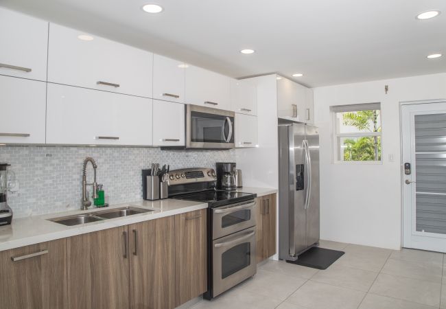 Townhouse in Jolly Harbour - 232F, Luxury 2 Bedrooms Townhouse in Jolly Harbour - 232F, Luxury 2 Bedrooms