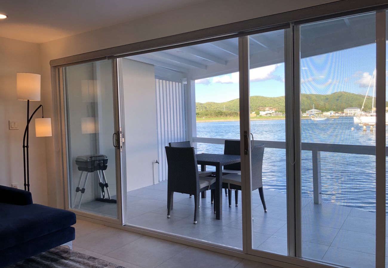 Townhouse in Jolly Harbour - 232F, Luxury 2 Bedrooms