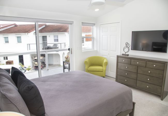 Apartment in Jolly Harbour - 232A (Upper Level), Luxury 1 Bedroom Apartment in Jolly Harbour - 232A (Upper Level), Luxury 1 Bedroom